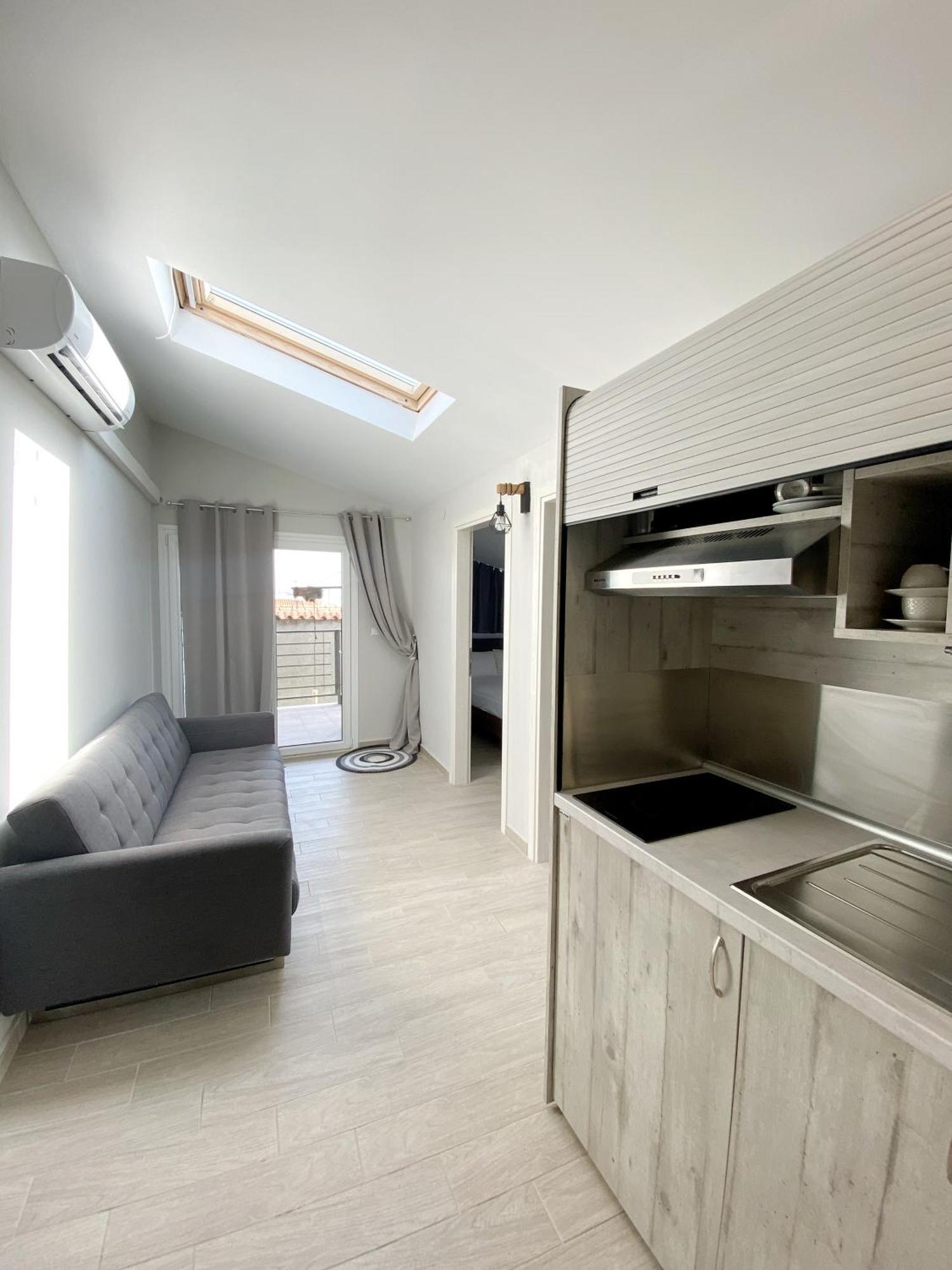 Delia Apartments Pefkochori Ngoại thất bức ảnh