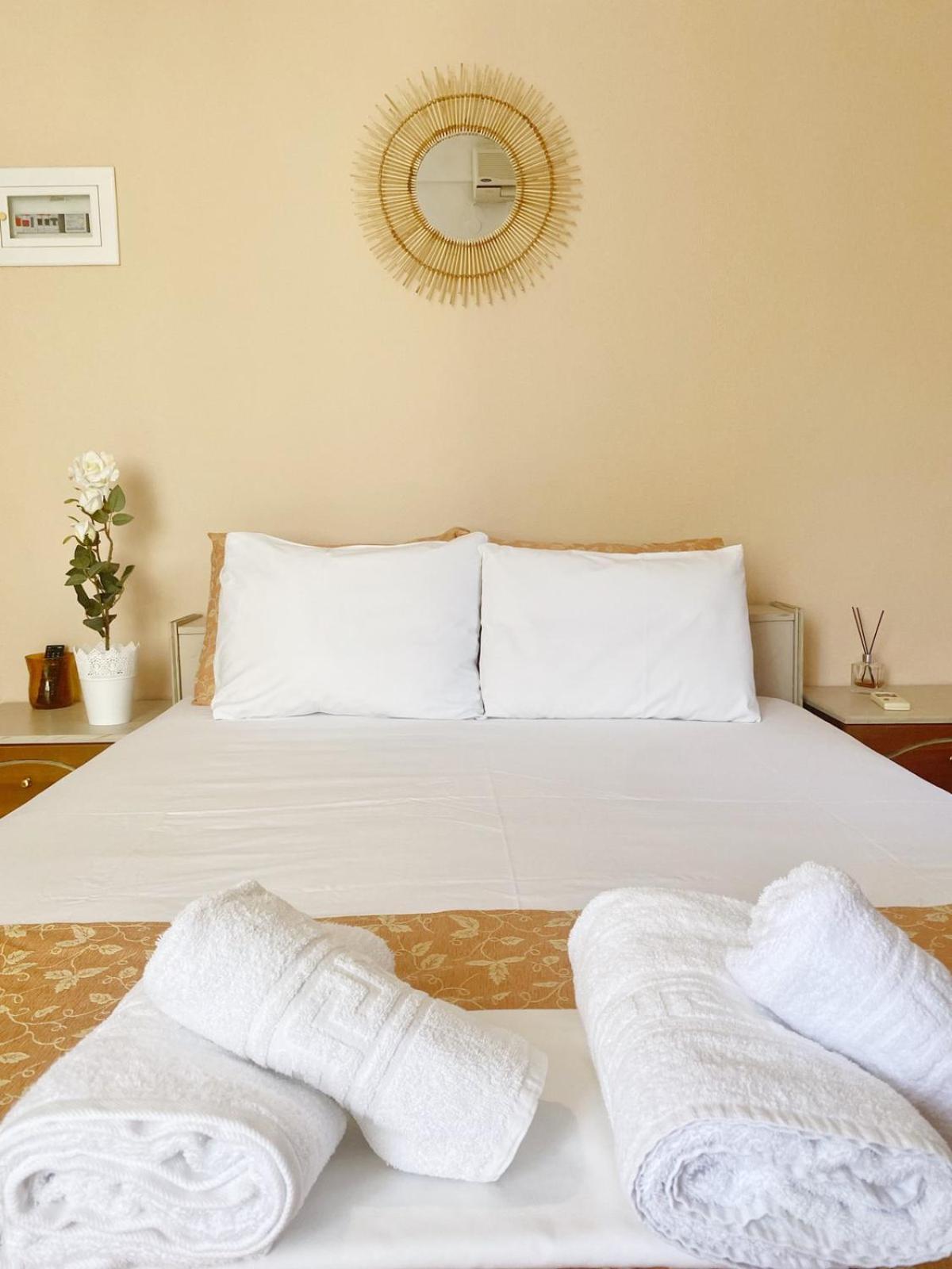 Delia Apartments Pefkochori Ngoại thất bức ảnh